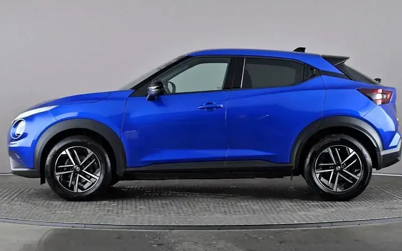 Used Nissan Juke N-Connecta 114 HP (83 kW) 2025 Blue SUV