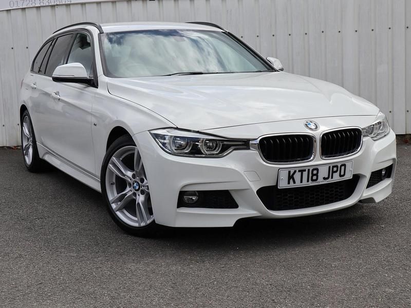 White Used 2018 BMW 320 M Sport Estate | £15,695 (Good price) - Image 1/3