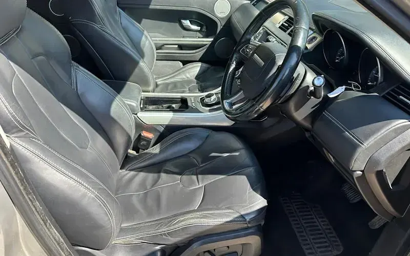 Used Land Rover Range Rover Prestige 190 HP (139 kW) 2011 Gold SUV