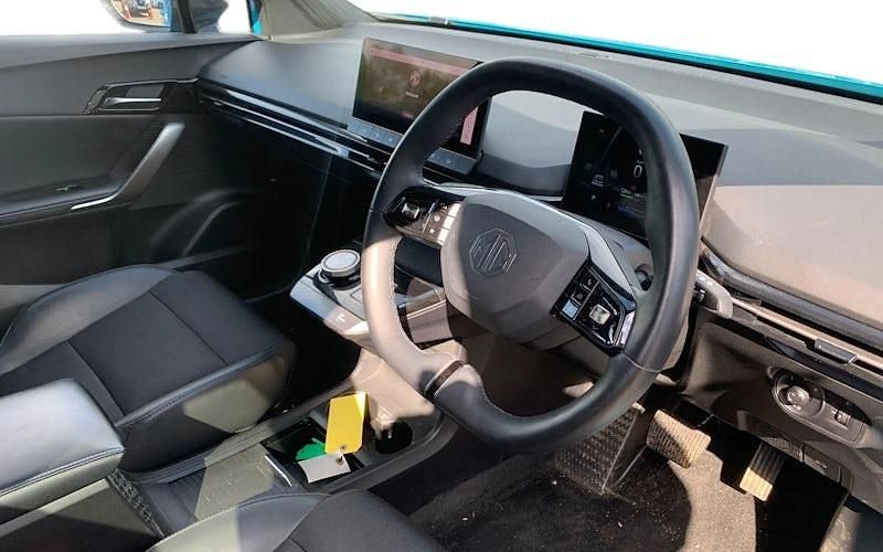 Used MG MG4 EV Trophy 150 kW (204 HP) 2025 Hatchback