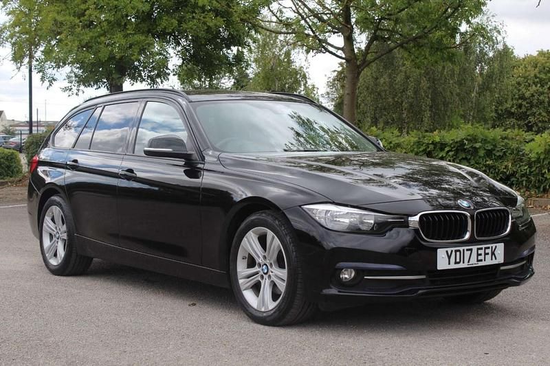 Black Used 2017 BMW 318 Sport Line Estate | £7,490 (Fair price) - Image 1/4