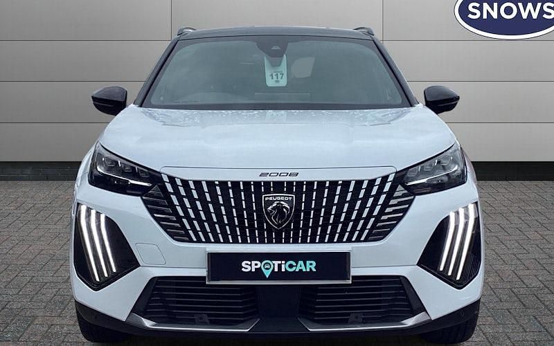 Used Peugeot e-2008 114 kW (156 HP) 2023 White SUV