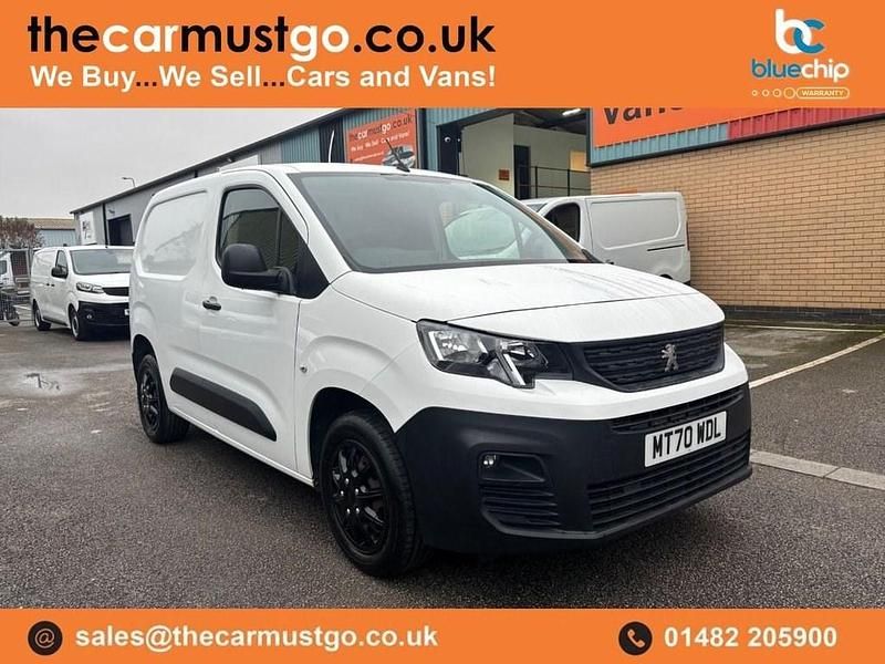 White Used 2020 Peugeot Partner Van | £8,490 (Fair price) - Image 1/4