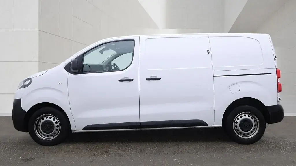Used Citroën Dispatch 2023 White MPV