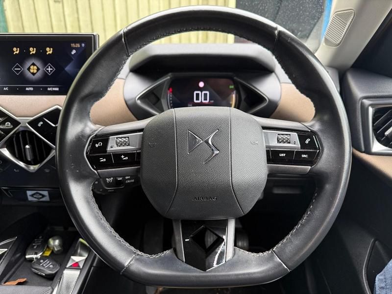 Used DS Automobiles DS3 Prestige 2020 Gold MPV