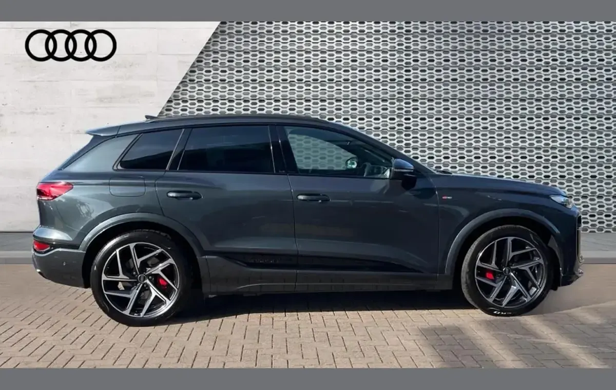 Used Audi Q6 e-tron Advanced 285 kW (388 HP) 2025 Grey SUV