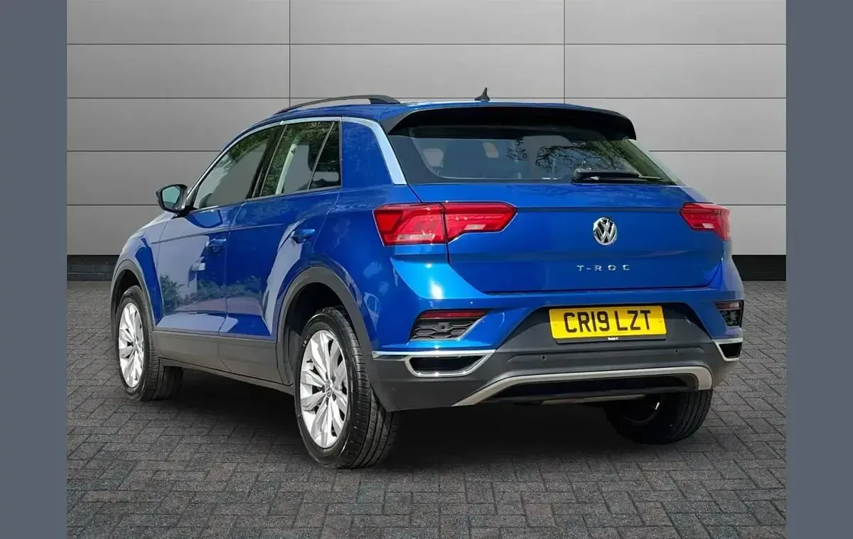 Usado VW T-Roc SE 115 HP (84 kW) 2019 Azul SUV