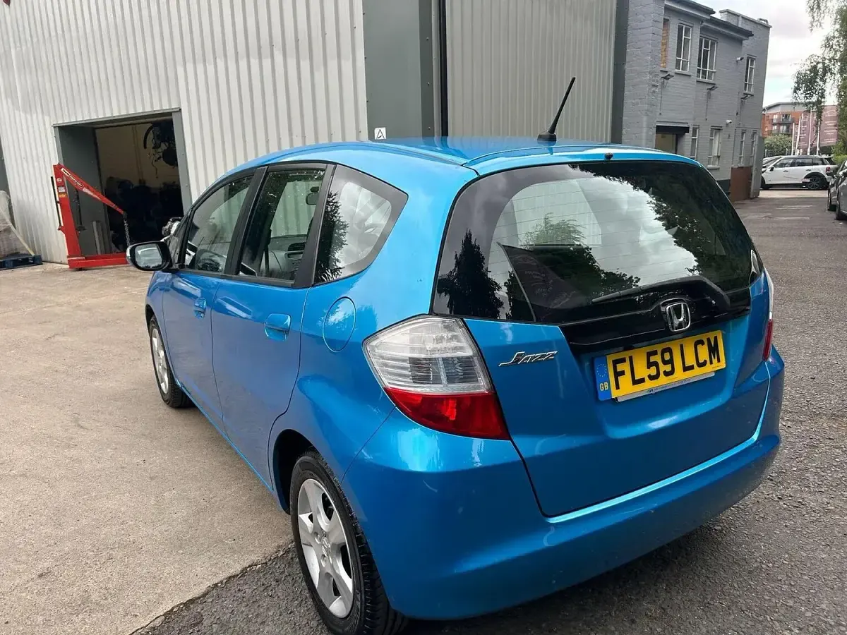 Used Honda Jazz ES 99 HP (72 kW) 2009 Blue Hatchback