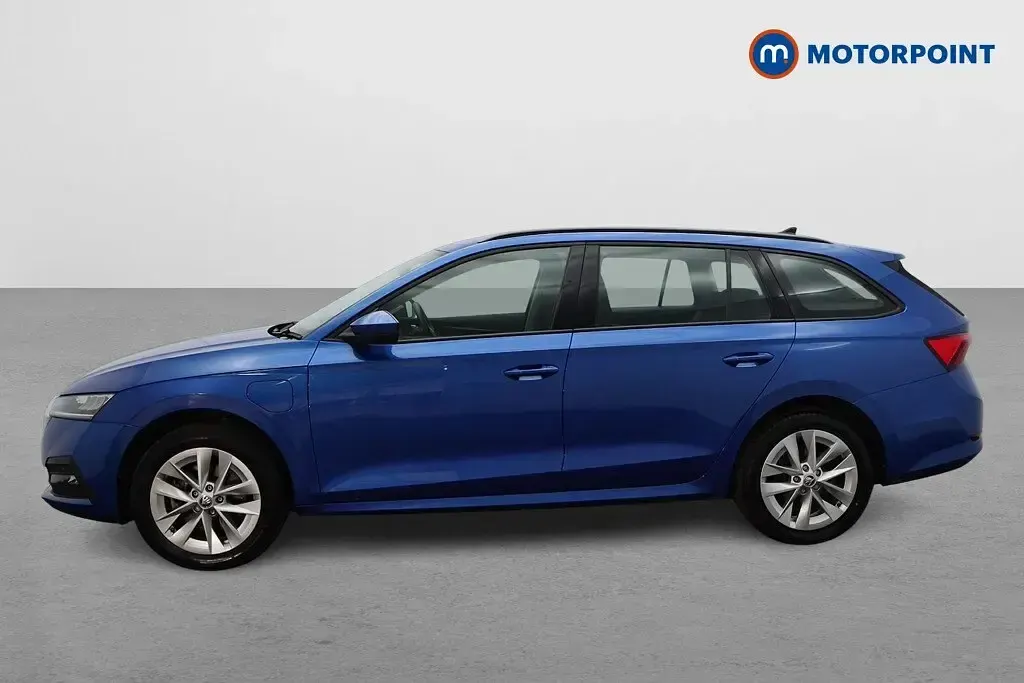 Used Skoda Octavia SE Technology 2022 Blue Estate