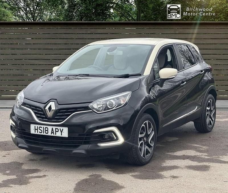 Used Renault Captur Iconic 90 HP (66 kW) 2018 Black SUV