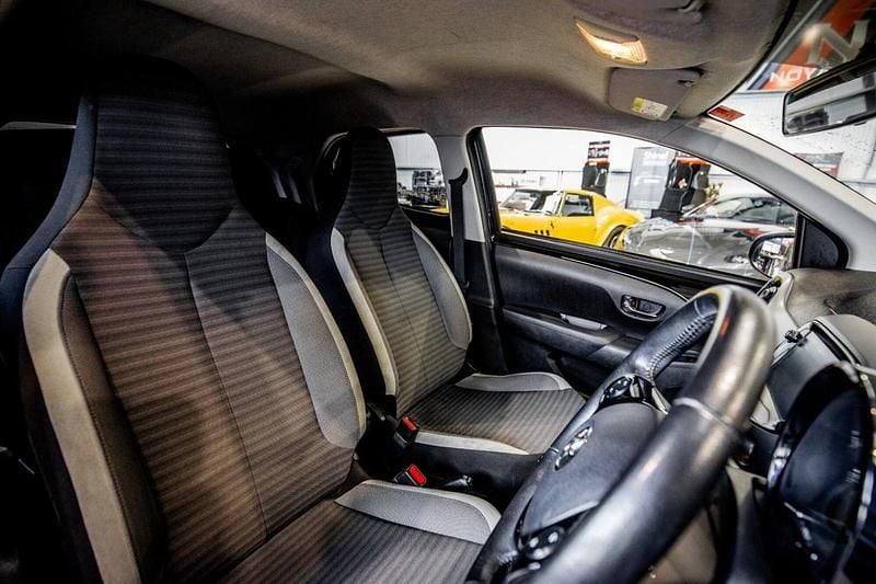 Used Toyota Aygo Trend 72 HP (52 kW) 2019 Black Hatchback