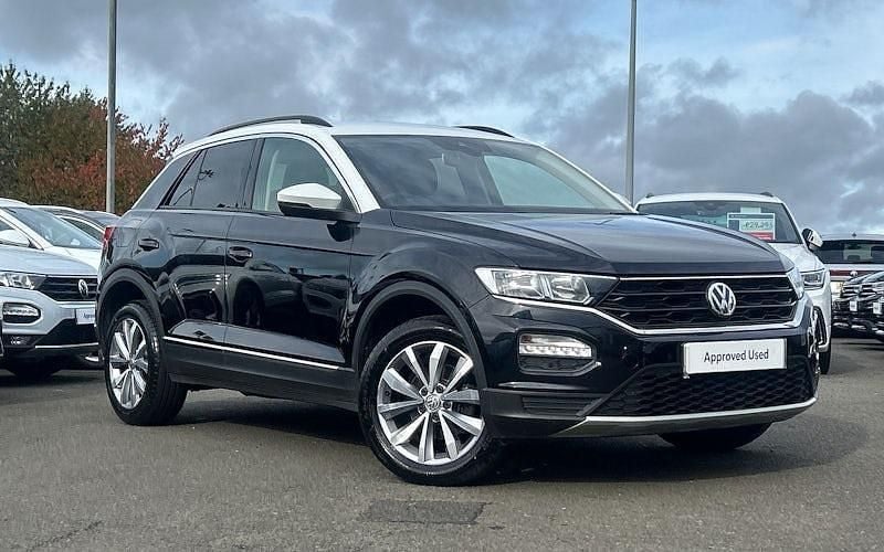 Used 2021 VW T-Roc Design SUV | £15,495 (Good price) - Image 1/4