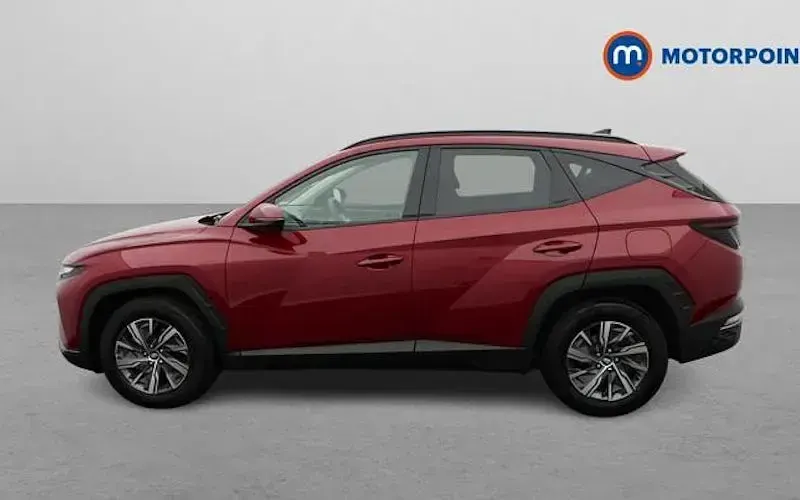 Usado Hyundai Tucson SE 180 HP (132 kW) 2023 Vermelho SUV