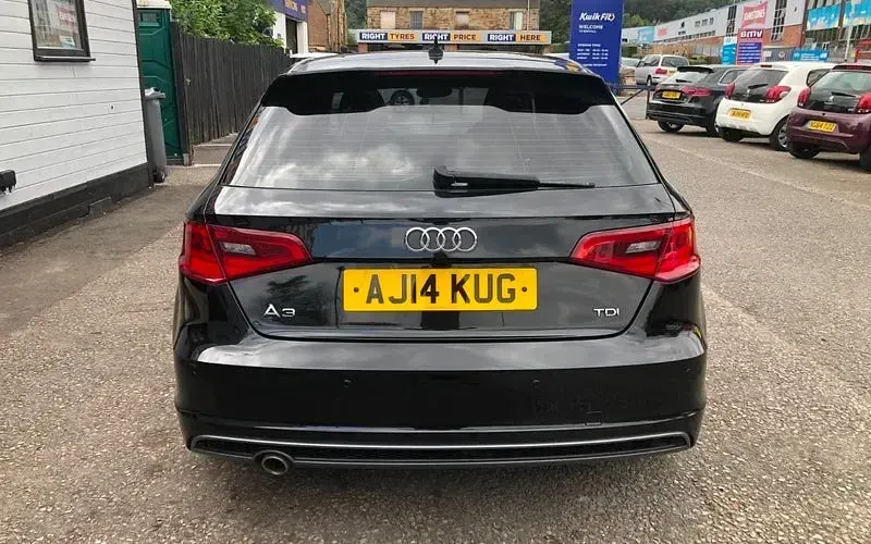 Used Audi A3 Sportback S-Line 110 HP (80 kW) 2014 Black Hatchback