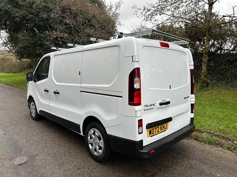 Used Renault Trafic Business 130 HP (95 kW) 2023 White MPV