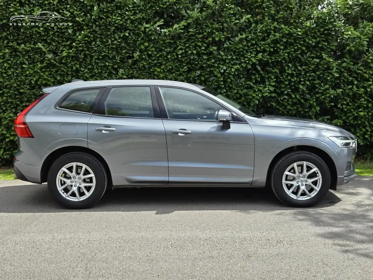Used Volvo XC60 Momentum 190 HP (139 kW) 2018 Grey SUV