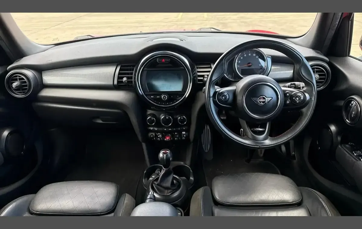 Used Mini Cooper Sport 134 HP (98 kW) 2020 Red Hatchback