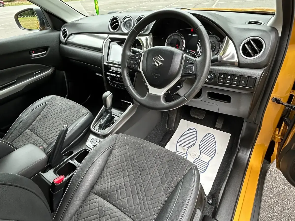 Used Suzuki Vitara SZ5 140 HP (102 kW) 2019 Yellow SUV