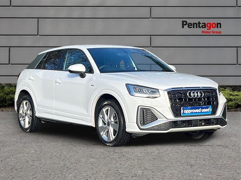 Used Audi Q2 S-Line 110 HP (80 kW) 2022 White SUV