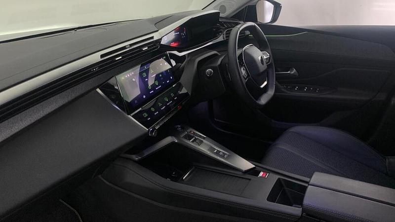 Used Peugeot 308 Allure Premium 129 HP (94 kW) 2022 Grey Hatchback