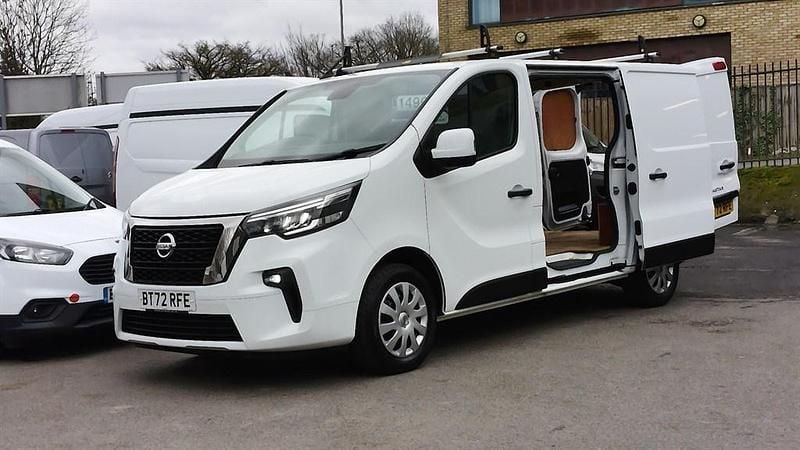 Used Nissan Primastar Acenta 110 HP (80 kW) 2022 White MPV