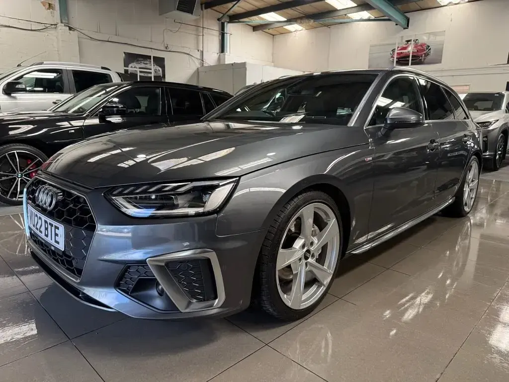 Used Audi A4 S-Line 204 HP (150 kW) 2022 Grey Estate