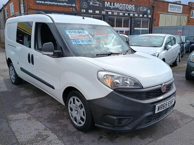 White Used 2015 Fiat Doblò MPV | £6,495 (A bit pricey) - Image 1/4