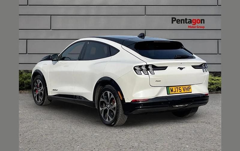 Used Ford Mustang Mach-E Premium 253 kW (345 HP) 2025 White SUV