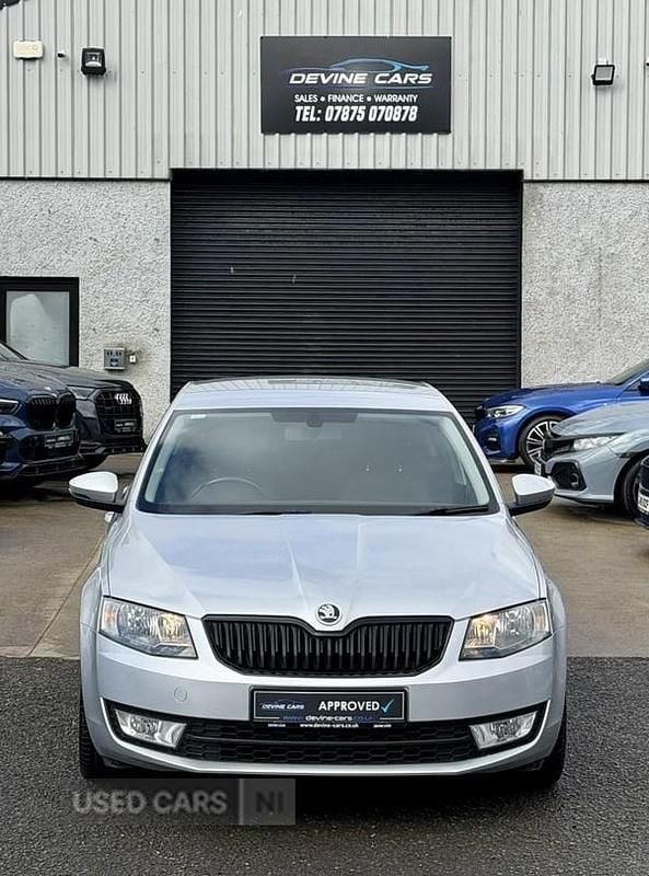 Używany Skoda Octavia SE 2015 Srebrny Hatchback