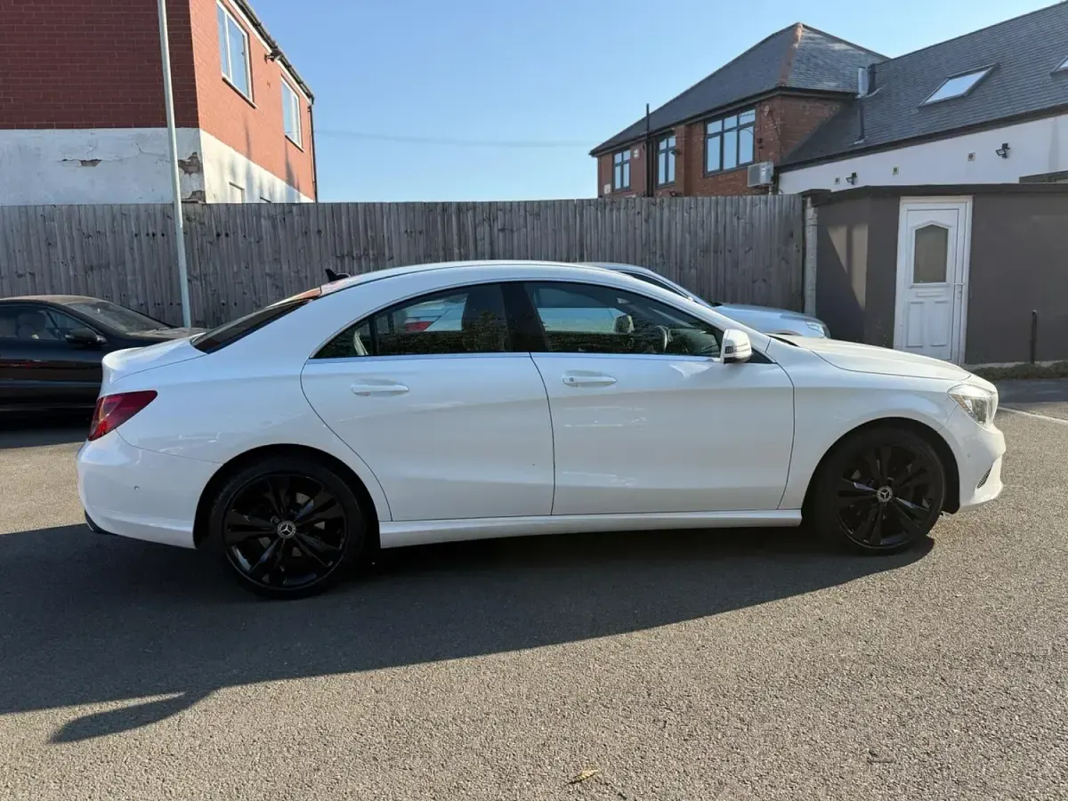 Used Mercedes CLA180 2018 White Coupe