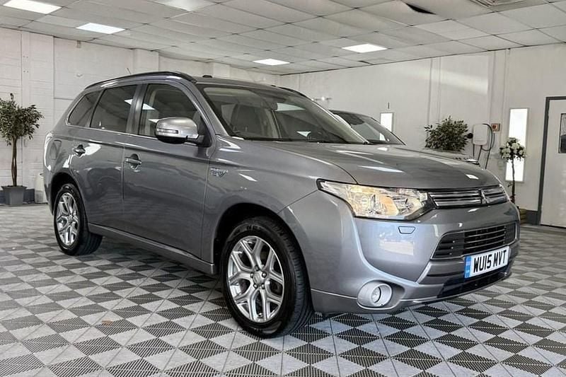Used 2015 Mitsubishi Outlander P-HEV | £8,491 (Fair price) - Image 1/1