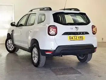 Begagnad Dacia Duster Comfort 100 HK (73 kW) 2022 Vit SUV