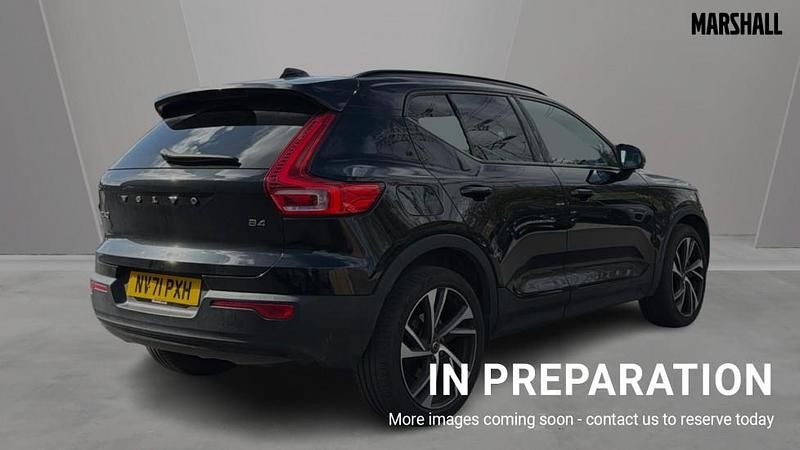 Used Volvo XC40 R-Design Pro 197 HP (144 kW) 2022 Black SUV
