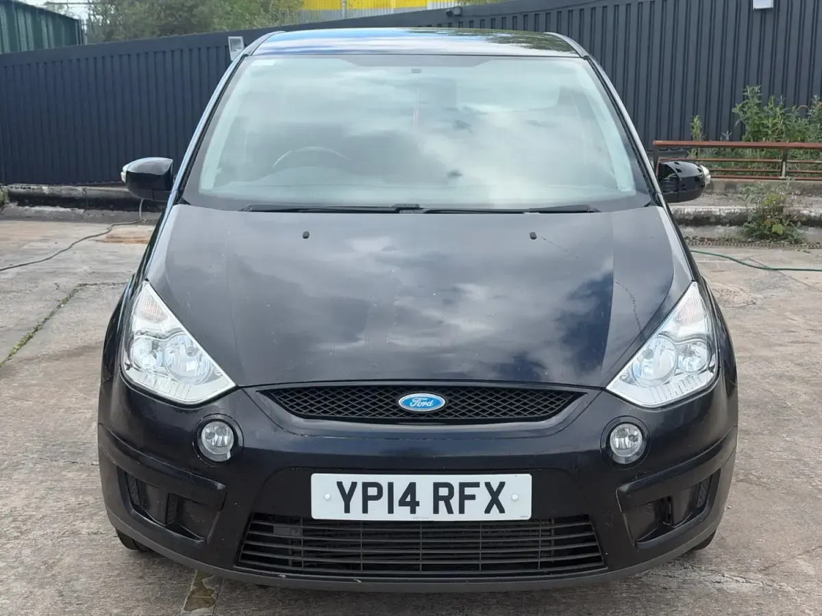 Begagnad Ford S-MAX Zetec 2014 Svart Minibuss