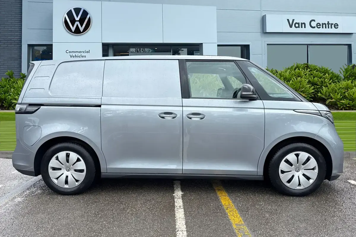 Used VW ID. Buzz 150 kW (204 HP) 2023 Silver MPV