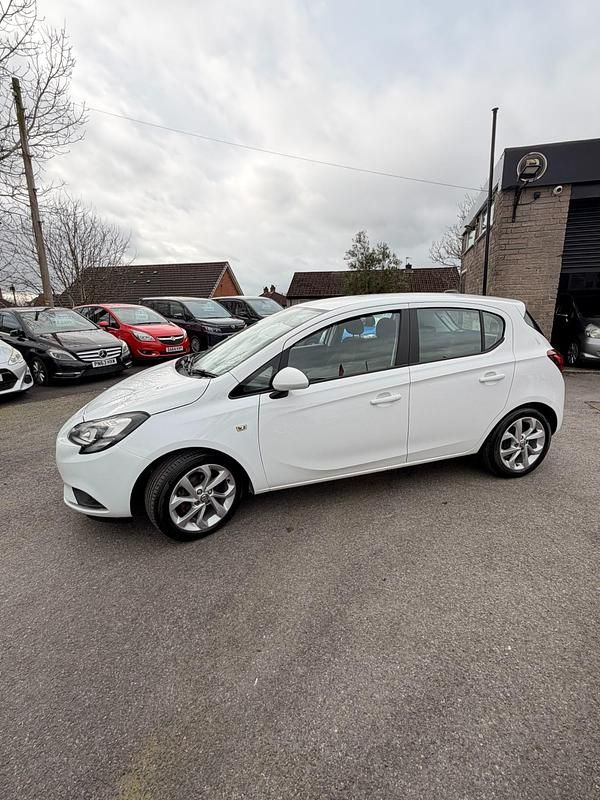 Used Vauxhall Corsa 2019 White Hatchback