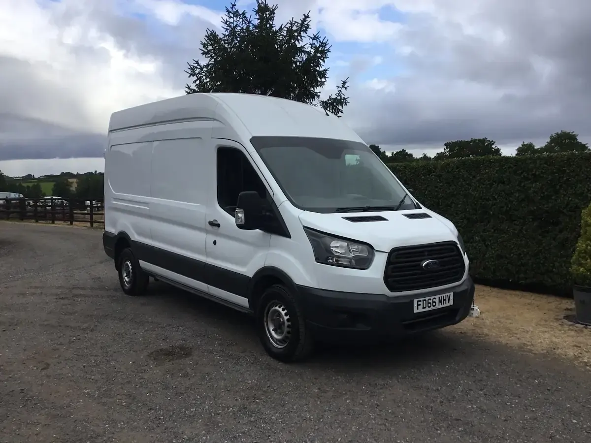 Used Ford Transit 130 HP (95 kW) 2016 White Van