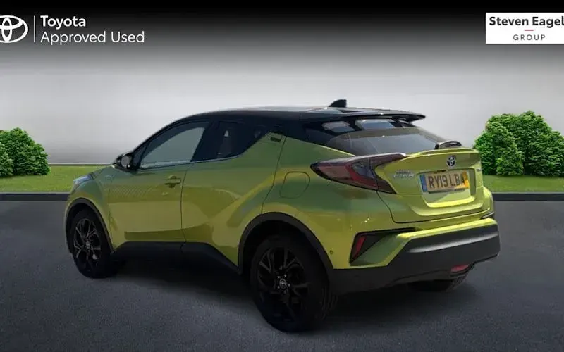 Used Toyota C-HR Edition 122 HP (89 kW) 2019 Green SUV