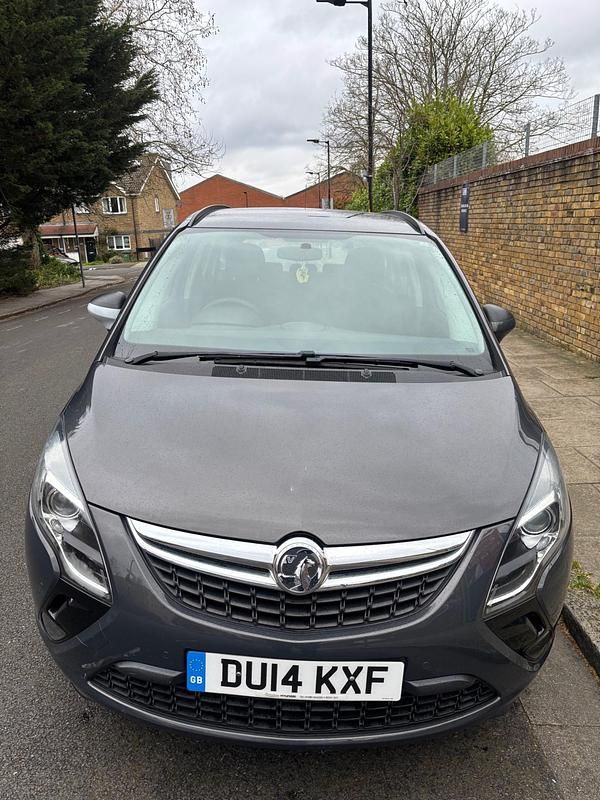 Used Vauxhall Zafira 140 HP (102 kW) 2014 Grey MPV