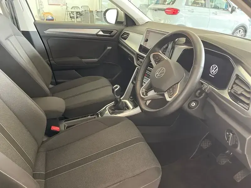 Używany VW T-Roc Life 108 KM (79 kW) 2023 Szary SUV