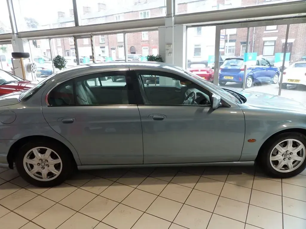 Used Jaguar S-Type S 240 HP (176 kW) 2001 Blue Sedan