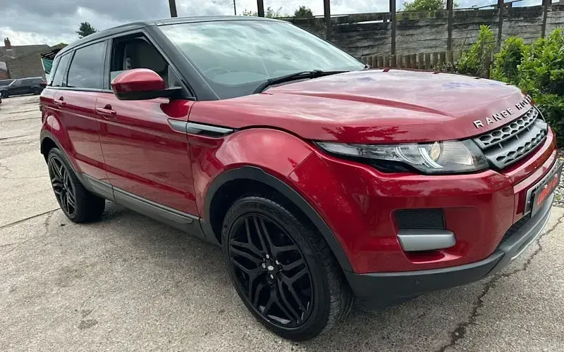 Used Land Rover Range Rover evoque Pure 150 HP (110 kW) 2015 Hatchback