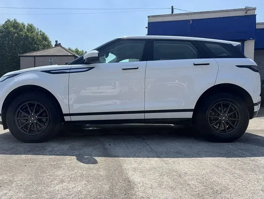 Used Land Rover Range Rover evoque S 150 HP (110 kW) 2019 White SUV