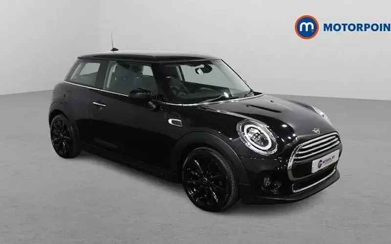 Usado Mini Cooper Exclusive 136 HP (100 kW) 2020 Citadino