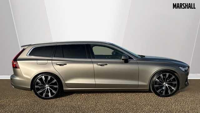 Used Volvo V60 Inscription 190 HP (139 kW) 2018 Grey Estate