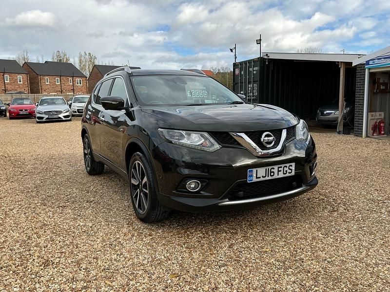 Green Used 2016 Nissan X-Trail Tekna SUV | £9,995 (Fair price) - Image 1/4