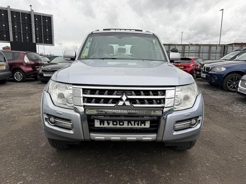 Used Mitsubishi Shogun 187 HP (137 kW) 2017 Silver SUV