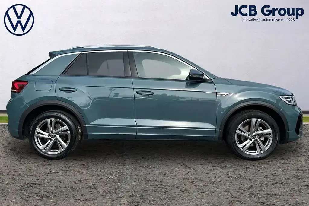 Used VW T-Roc R-line 150 HP (110 kW) 2025 Blue SUV