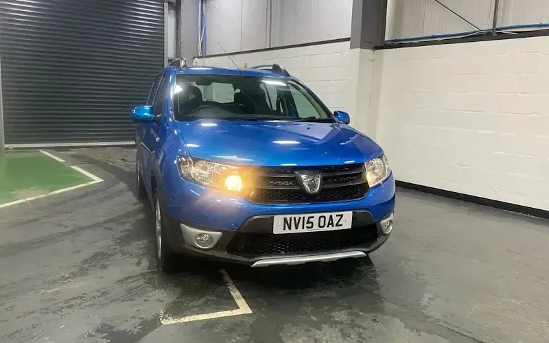 Used Dacia Sandero Ambiance 90 HP (66 kW) 2015 Blue Hatchback