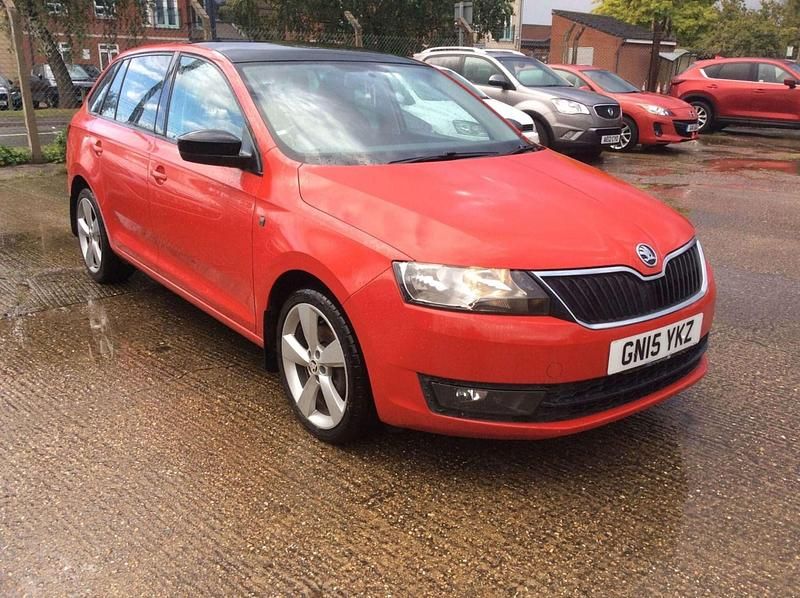 Red Used 2015 Skoda Rapid Sport Hatchback | £6,295 (Fair price) - Image 1/2